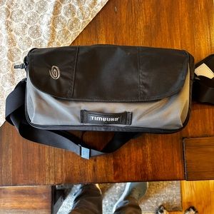 Timbuk2 camera sling bag.